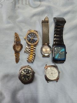 LOT OF (6 ) WATCHES  ( BEST OFFER )
