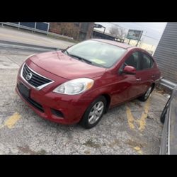 2014 nissan versa