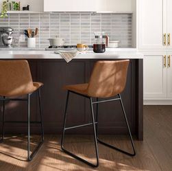 2 Bar Stools