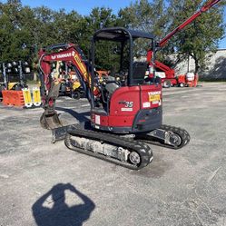 MINI EXCAVATOR 7,000 - 9,000 LB DIESEL ROPS