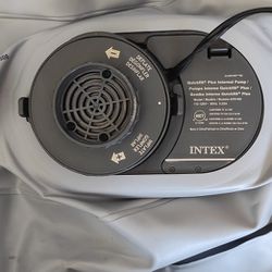 Plug-in air pump for Intex air mattress