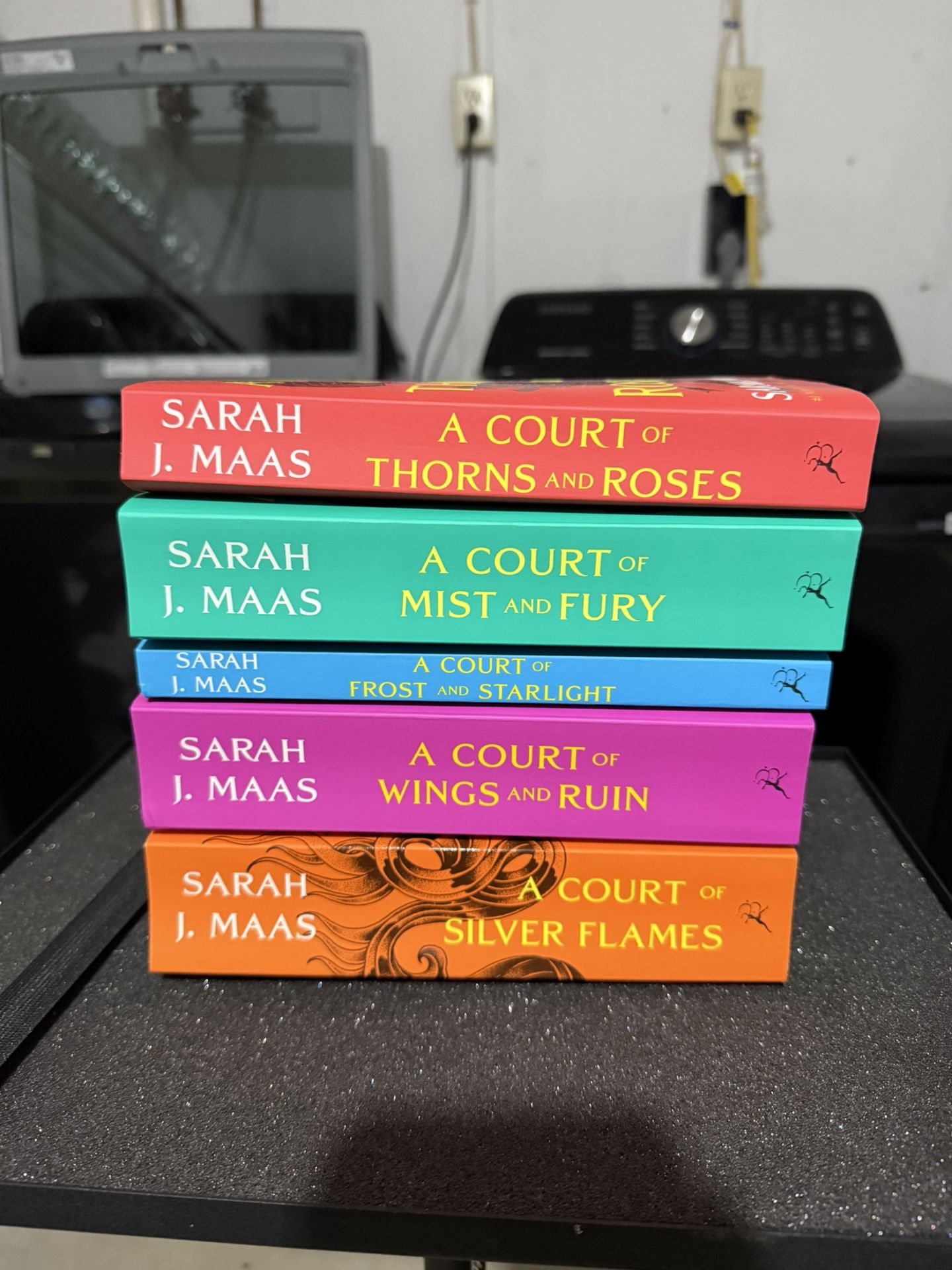 A Court of Thorns and Roses Series Set