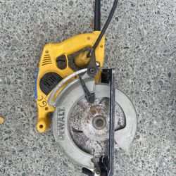 DeWalt Hand Saw