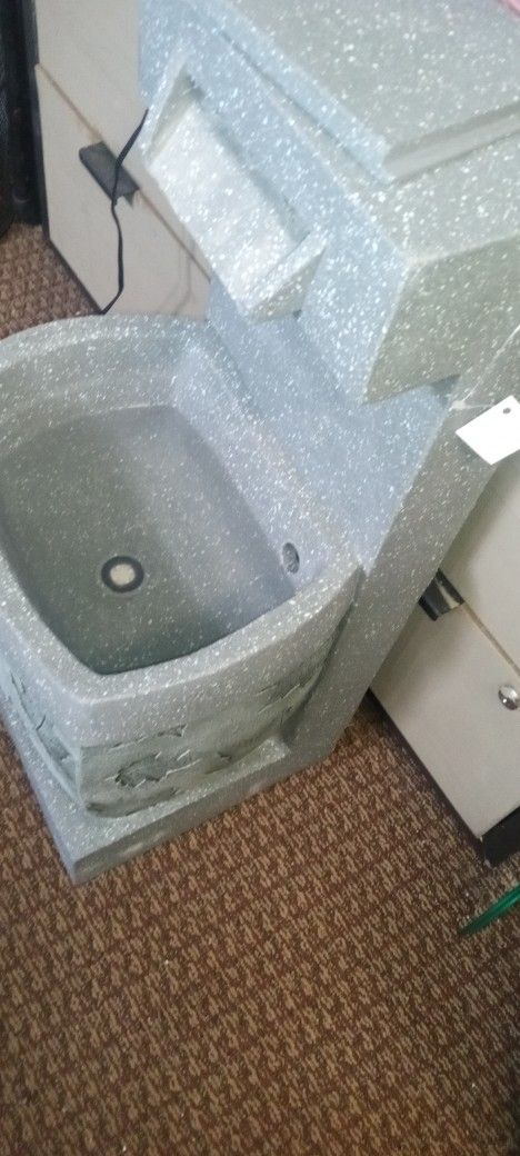 New Flower Print Bottom Two Tier Fountain Very Detailed High Quality Masterpiece Very Detailed 2nel8