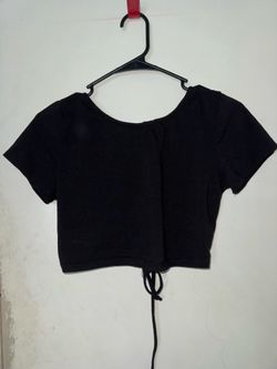 Black crop top