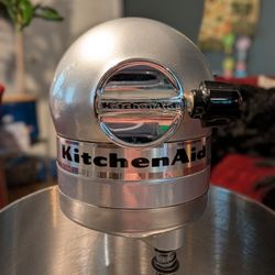 Kitchen Aid Artisan Stand Mixer & KSM 150 Bowl 325 Watts Tilt Head