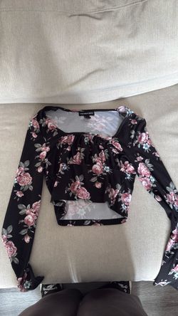 Floral cropped top
