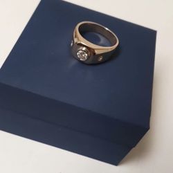 14k Gold Ring With Diamonds