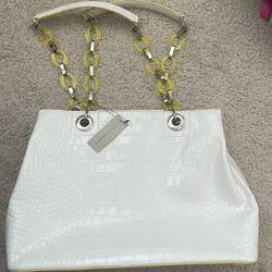NWT white Leather Purse 