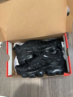 Nike vapormaxes