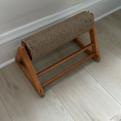 Cat Scratch Wheel Stand 