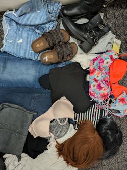 Women's / teen  girls clothes