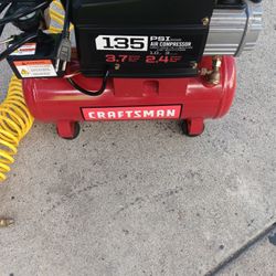 Compressor Craftsman 3 Gallon  135 Psi