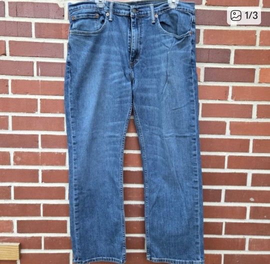 Men's Levi's - Style 559 - Size 36/30
