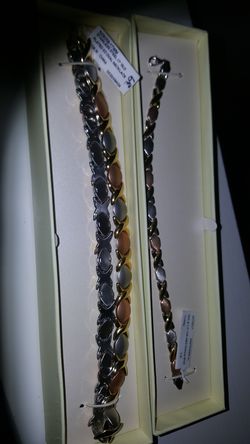 Good over stainless steel necklace and bracelet