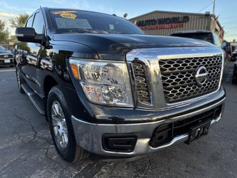 2018 Nissan TITAN