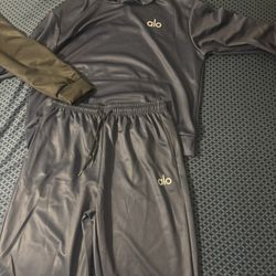 Size Small Alo - Full Set , Navy Blue And Black