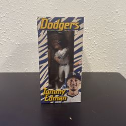Tommy Edman bobble Head 2025