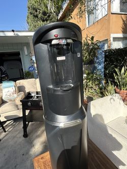 Black Water Fountain 