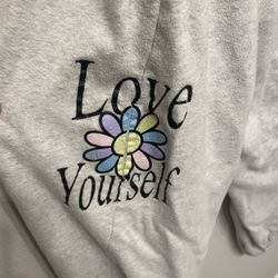 Love Yourself No Boundaries Gray Juniors Joggers, Medium