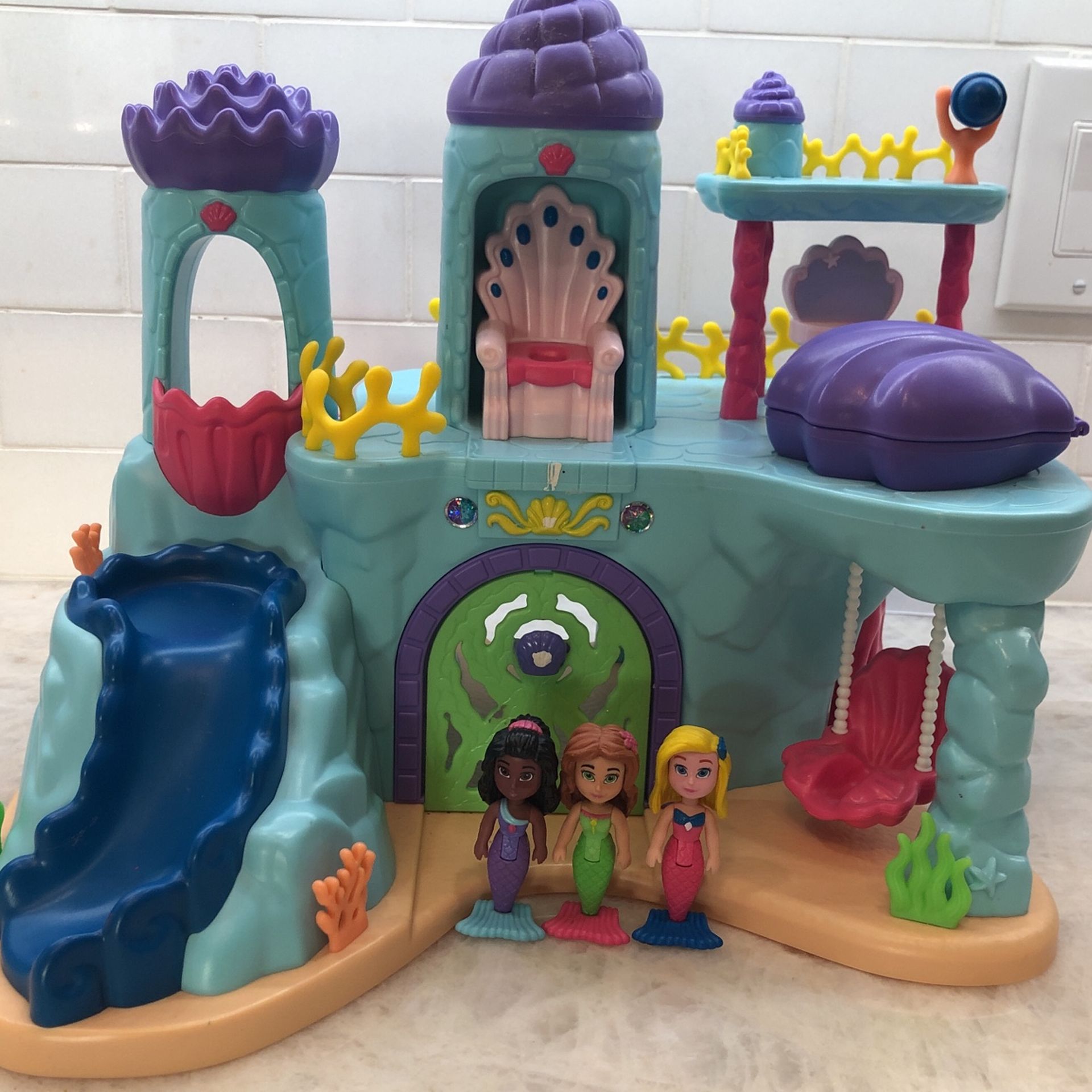 Under-The-Sea Mermaid Palace
