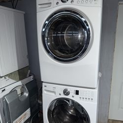 Stackale LG washer and electric dryer Front LoadHite or red
