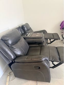 Recliner sofa
