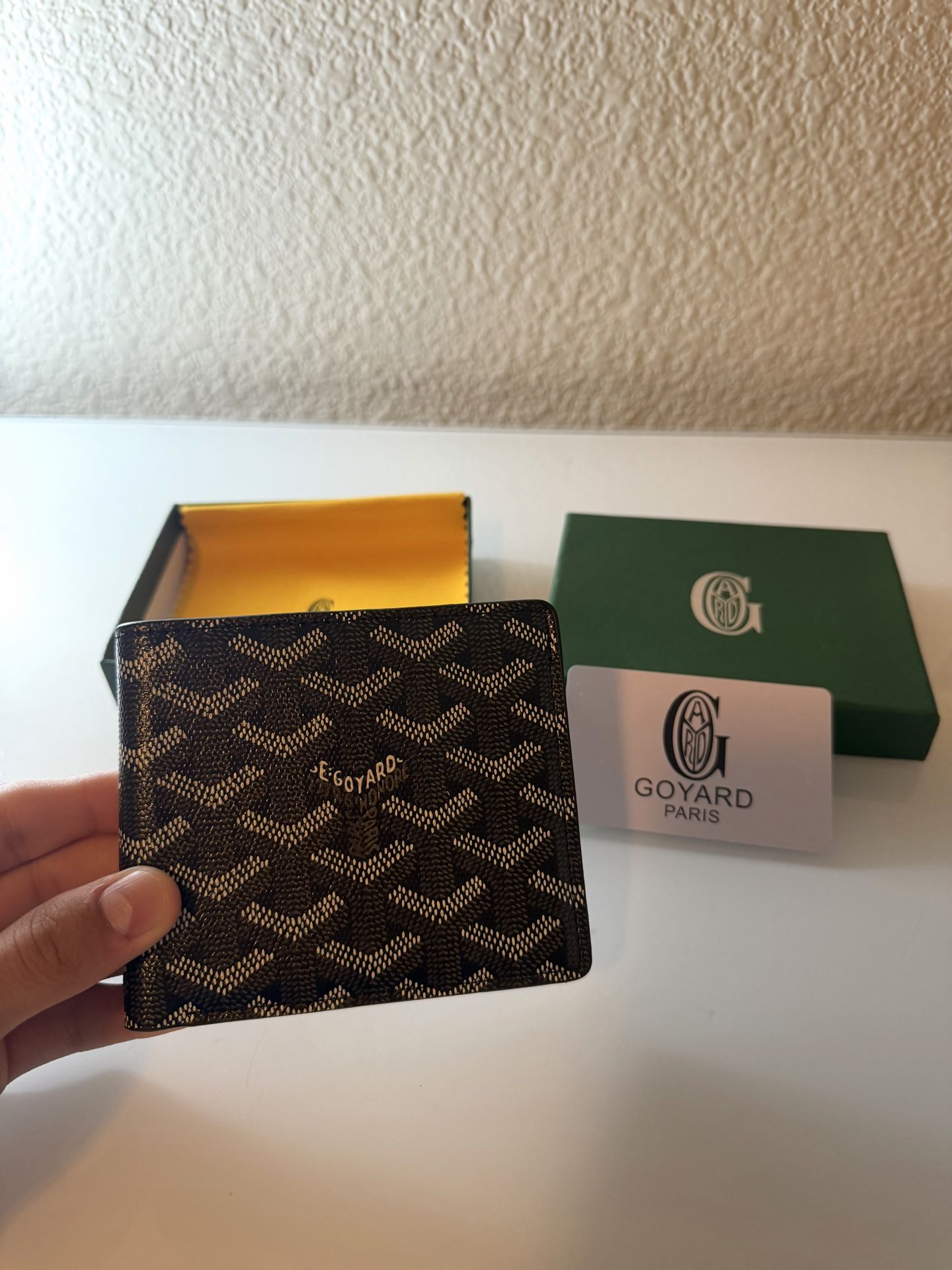 Black Cardholder Wallet