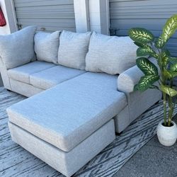 🛋️ Living Spaces Grey Sectional Sofa with Chaise – Modern & Super Clean – FREE Delivery
