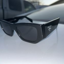 Prada Milano Sunglasses SPR A01 Authentic Almost Brand New 