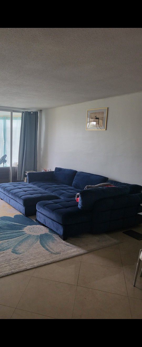 Sectional Couch Blue Velvet
