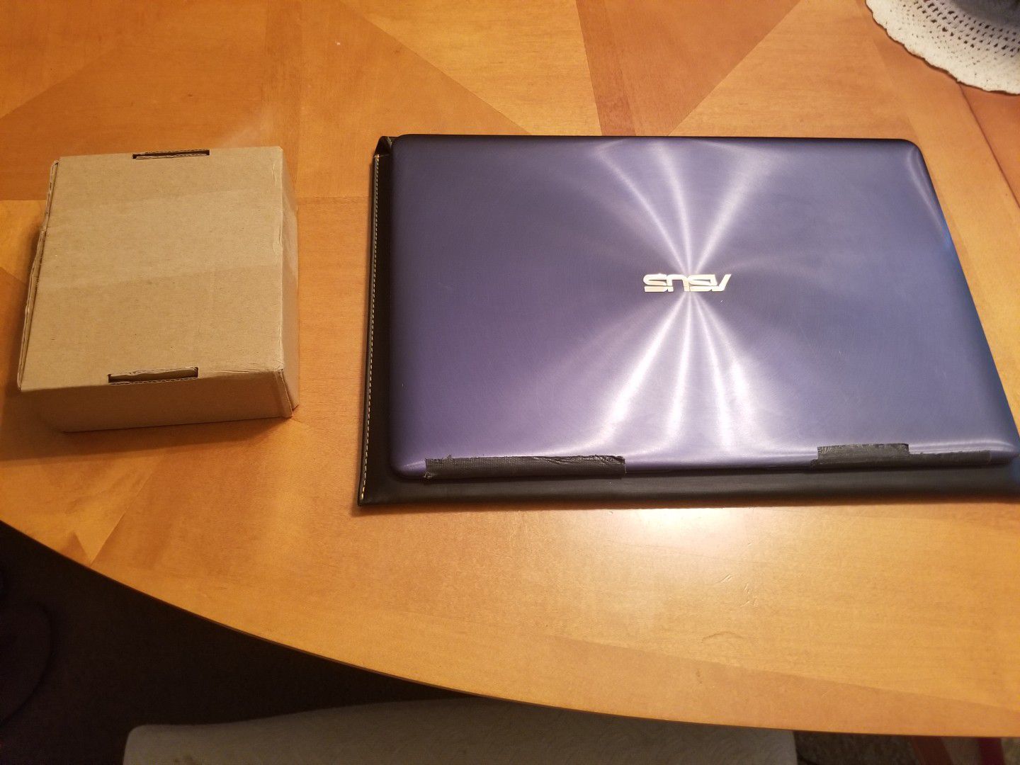 ASUS ZenBook 3 Deluxe 14" FHD Laptop Intel i7-8550U 4GHz 16GB DDR4 1TB NVME SSD MSO 2016 Win 10 Pro
