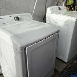 Samsung Washer/Dryer (electric 220v)