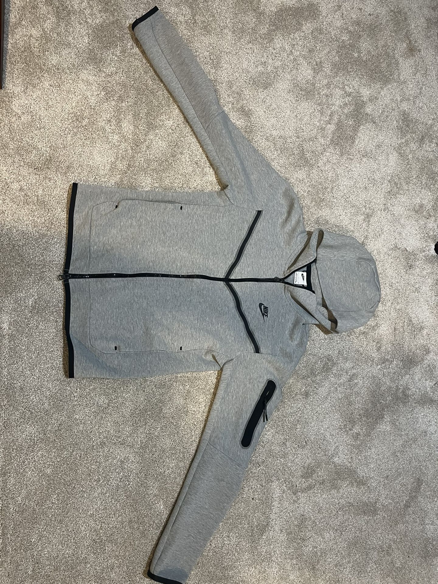 Nike Tech Gray