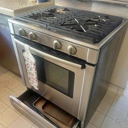 Bosch stainless steel gas stove with 4 burners
