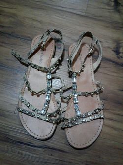 Sandles