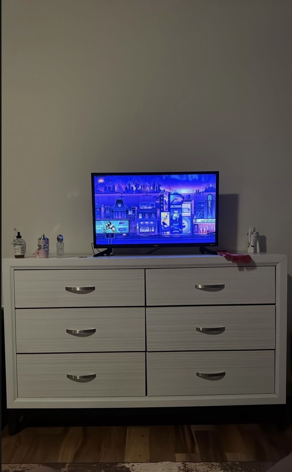 32 Inch Roku Smart TV