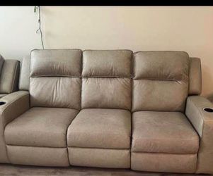 3 Seat recliner sofa