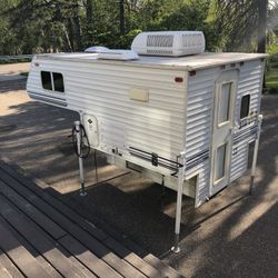 Truck Camper 2005 Sun Valley Inc. Sunlite 690SE