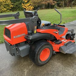 KUBOTA    ZD326P    ZERO TURN LAWN MOWER