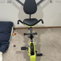 Exercise bike with Elastic arm band