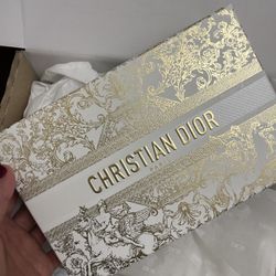 DIOR Holiday 2023 Ltd Edition Gold & White Gift Box 8.5” x 5.5” x 3” NEW Envelop