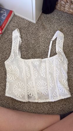 American Eagle top