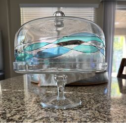 Glass cake safe