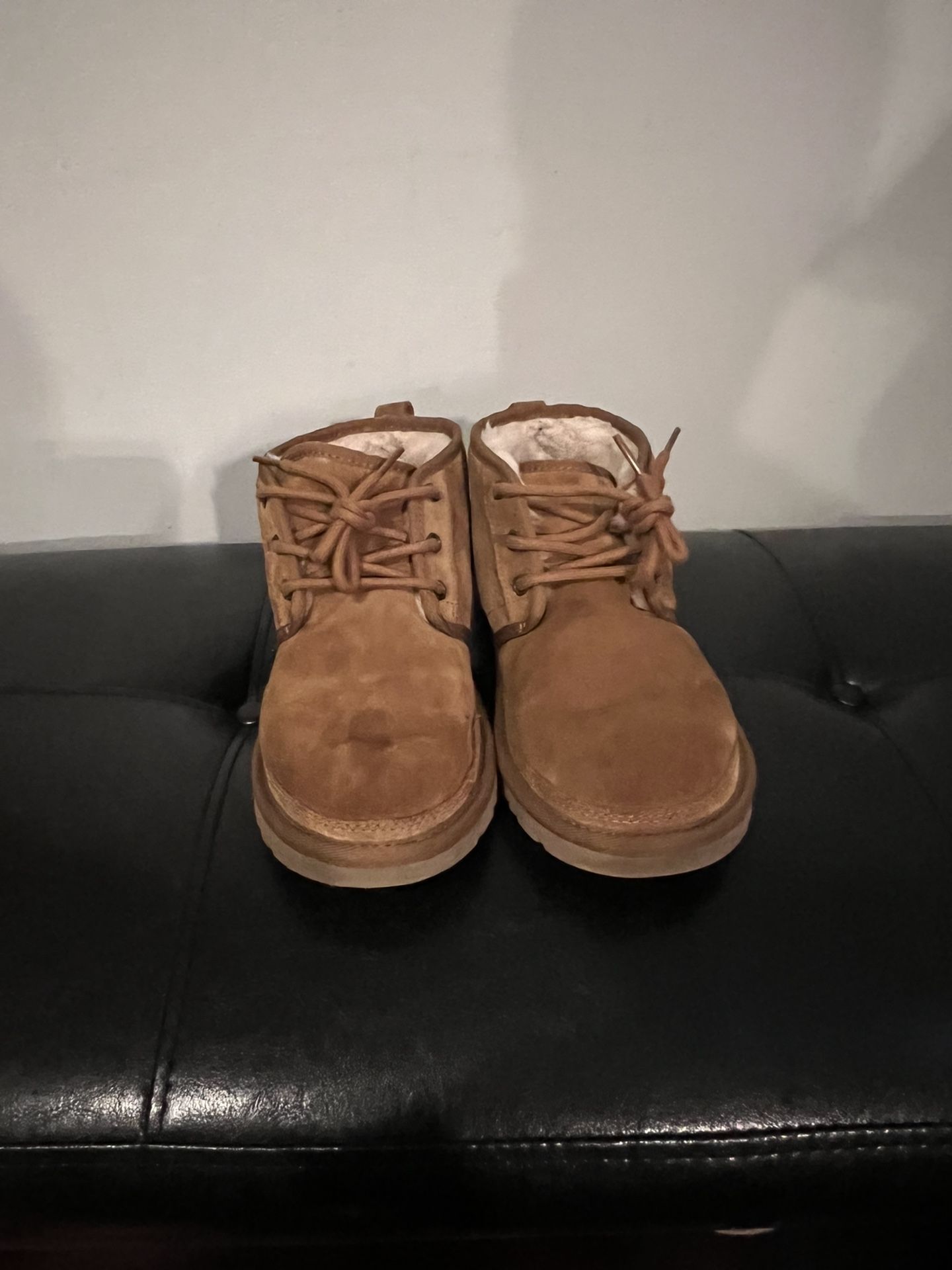 Used Uggs Sz 5