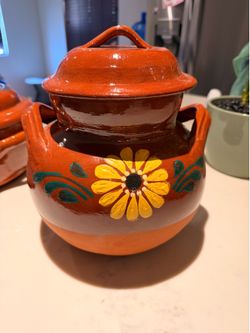 Olla frijolera con tapa