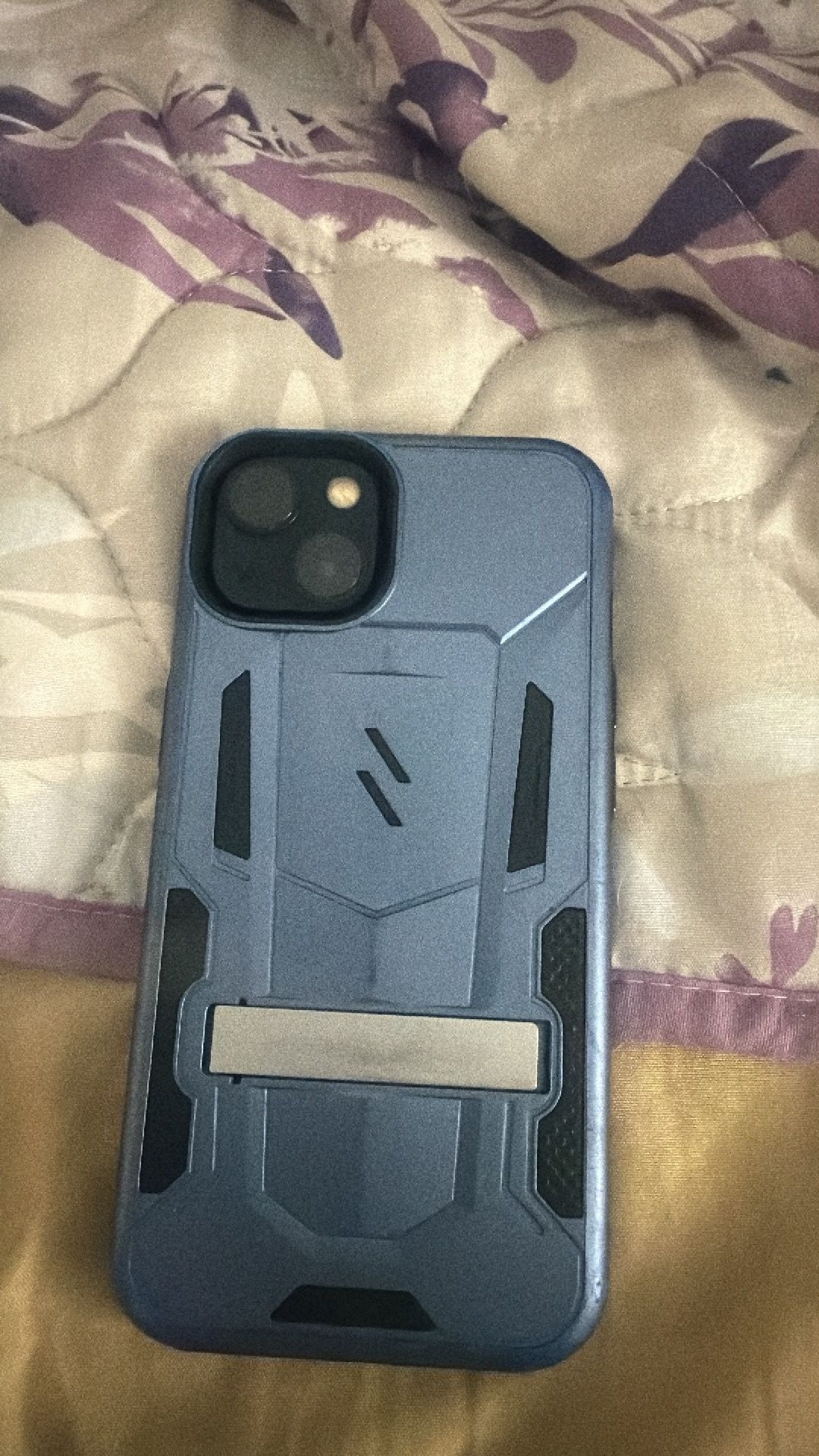 I am selling a iPhone 13