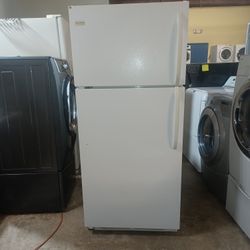 Frigidaire Refrigerator Top Freezer White 
