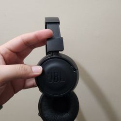 JBL HEADPHONES