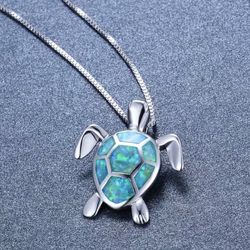 Silver Turquoise Turtle Necklace 